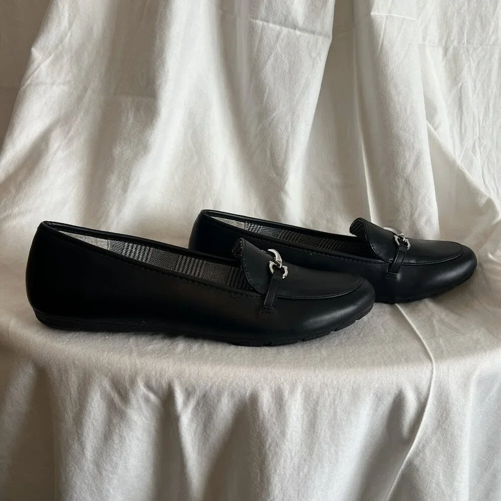 Women's Cliffs by White Mountain Flats/Loafers - Picture 2 of 8